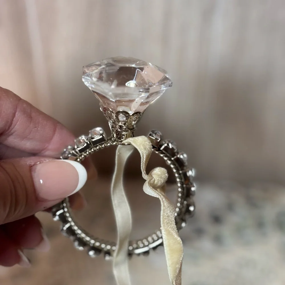 Pier 1 Diamond Ring White Sparkle Heels and Key Ornament